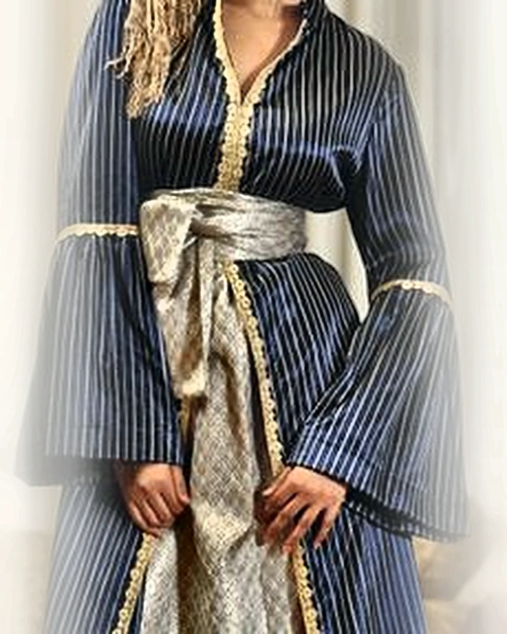 Caftan Rayé & Ceinture Brocart — Ouidad Création
